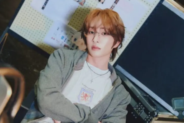 SHINee’s Onew Officially Releases a New Single Album Titled Chakgak, Showcasing a Stunning New Side of Himself!